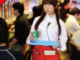 【AIリマスター】パチンコ店で助けを求めても気づかれずイカされた敏感コーヒーレディ